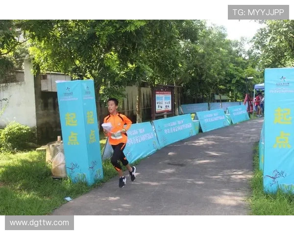 深圳足球队在全国锦标赛中的拼搏历程与荣耀时刻回顾 深圳足球队在全国锦标赛中的拼搏历程与荣耀时刻回顾